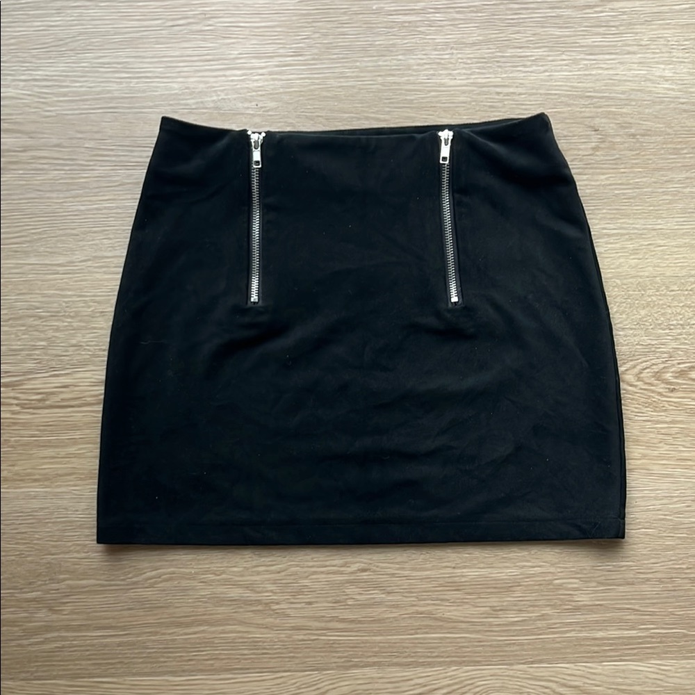 Black Velvet Zipper Detail Skirt